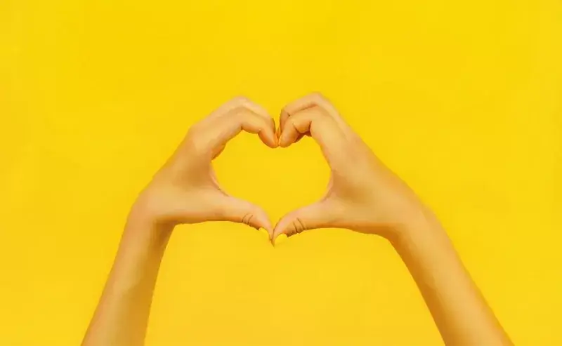 Mujeres ucranianas y hombres chinos