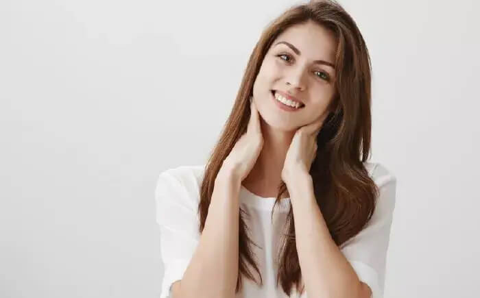 Servicio de verificación de mujeres ucranianas y rusas en sitios de citas para evitar estafas en línea.