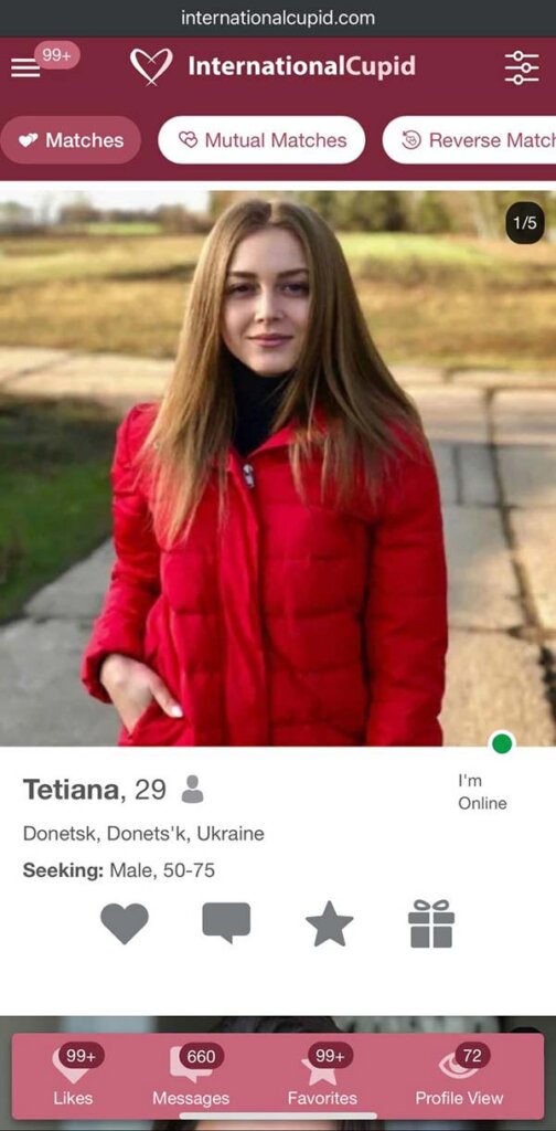 Perfil de citas en InternationalCupid de una supuesta ucraniana desde Donetsk — ejemplo típico de estafa romántica con coartada de guerra